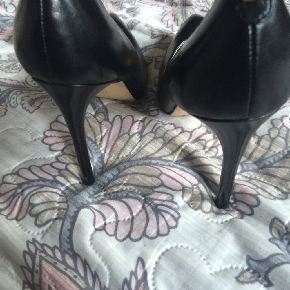 Shoes - Picture 3 of 6